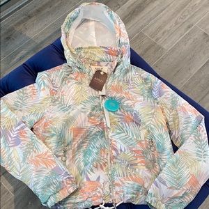 Rain proof jacket in size Medium NWT